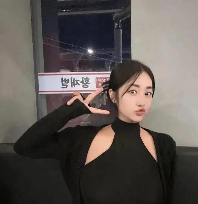 ayoung辣度指数爆表的美女模特麻将胡了试玩模拟器韩国网红tash