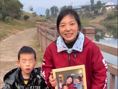 身份曝光老公自杀二婚被赶出门本人回应麻将胡了2试玩网站女子带两娃摆摊后续(图9)