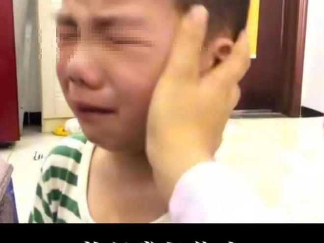 身份曝光老公自杀二婚被赶出门本人回应麻将胡了2试玩网站女子带两娃摆摊后续(图31)