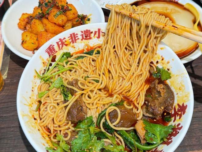 五日游来重庆就看这篇这样玩才不算白来PG麻将胡了模拟器重庆旅游最全攻略:(图2) 五日游来重庆就看这篇这样玩才不算白来PG麻将胡了模拟器重庆旅游最全攻略:(图2)